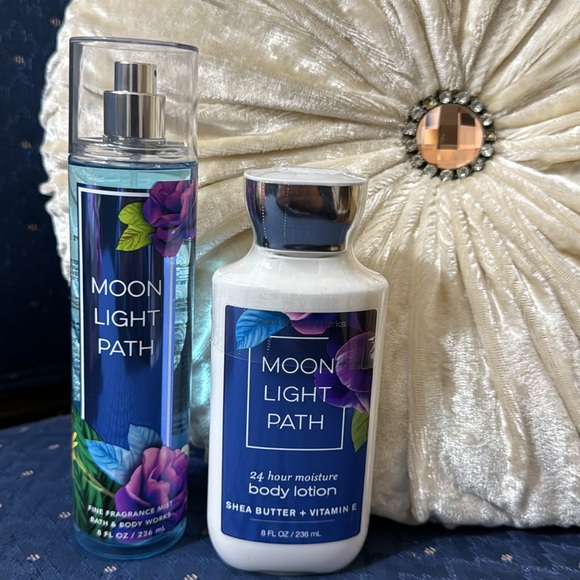 BATH & BODY WORKS SET. . . MOON LIGHT PATH SCENT - Picture 2 of 6